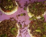 A picture of step 5 of Mini pizzas.