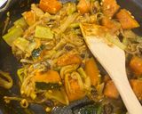 Hình bước làm 11 của món Gà Maroc với nho khô (Moroccan chicken with raisin)