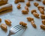Édesburgonya gnocchi (gluténmentes, paleo, vegán, vegetáriánus) recept fázis 2 fotója