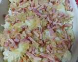 Foto del paso 5 de la receta: Coliflor con bechamel, cebolla, bacon y queso😋