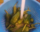Foto del paso 1 de la receta: Pimientos de padrón