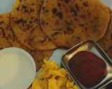 ચીઝ ગાર્લિક આલુ પરોઠા (Cheese Garlic Aloo Paratha Recipe In Gujarati) રેસીપી સ્ટેપ10ફોટો