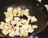A picture of step 5 of Cauliflower and Peas Subzi (Maharashtrian style).