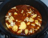Foto del paso 8 de la receta: 🥔Papas con chocos🦑