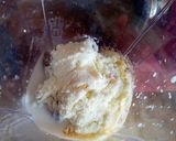 A picture of step 1 of Fura milkshake.