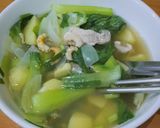 Hình bước làm 4 của món Canh cải thìa, khoai tây, thịt heo
