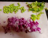 A picture of step 3 of Goan veg pulav (aroz).