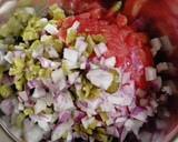 Foto del paso 3 de la receta: Tartar de tomate con stracciatella