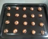 Foto langkah ke 8 dari resep Double Coco Chocochips Cookies.