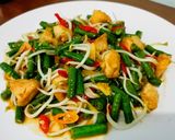 Foto langkah ke 3 dari resep Tumis Tahu, Taoge Kacang Panjang.