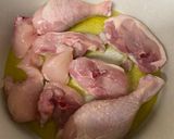 Foto del paso 1 de la receta Pollo en Salsa con Patatas al Horno con Mantequilla y Estragón