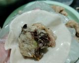Foto langkah ke 3 dari resep 253. Dimsum Ayam Jamur Kuping.