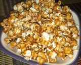 A picture of step 4 of Salted Caramel Popcorns.