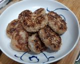 煎洋蔥肉餅的食譜步驟3照片