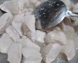 A picture of step 2 of Chicken boneless handi.