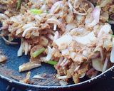 A picture of step 4 of Aloo pyaaz ki kachodi.