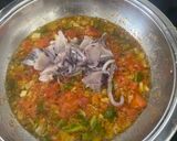 Foto del paso 3 de la receta: Calamares rellenos de verduras y langostinos