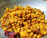 A picture of step 4 of Black eyes peas dry curry | alasande kalina usli.