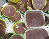 Foto langkah ke 8 dari resep Bolu kukus Coklat Pandan.