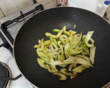 Foto del paso 1 de la receta: Ensalada de Apio tibia y rápida