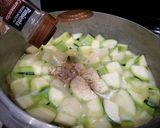Foto del paso 4 de la receta: Crema de calabacines