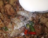 A picture of step 9 of Aalu gobhi with chicken 😋.