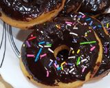 A picture of step 7 of Doughnuts.