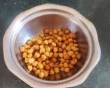 A picture of step 1 of Chickpea masala.