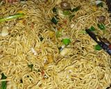 Foto langkah ke 6 dari resep Mie Goreng (Brunei Darussalam).