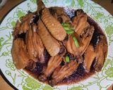 รูปขั้นตอนการทำที่ 7 ของ ปีกไก่กลางผ่าครึ่งต้มน้ำปลา