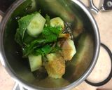 A picture of step 2 of Cucumber lemonade.