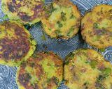 A picture of step 8 of Sweet potato and spinach pattice.