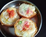 A picture of step 5 of Garlic Bun Pizzas.