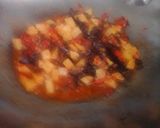 Foto langkah ke 4 dari resep Sambal goreng kentang jamur kuping ala eira imoedzt.