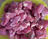 Foto langkah ke 1 dari resep Bola Daging Masak Kecap.