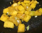 A picture of step 4 of Pumpkin coconut soup.