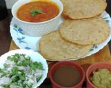 A picture of step 7 of Dal Pakwan Sindhi Delicacy.