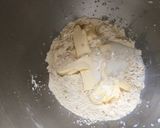 Une image de l'étape 4 de Pâte brisée aux trois farines et lait.