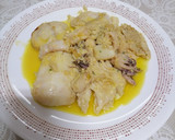 Foto del paso 3 de la receta: Merluza al pilpil con chips de zanahoria
