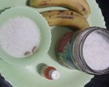A picture of step 2 of Sweet Banana Curry In Chocolate Boat.