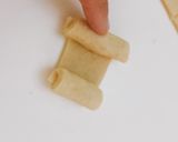 Foto del paso 4 de la receta: Bizcochitos y cuernitos de grasa 😋