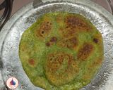 A picture of step 5 of Bathua paratha.