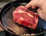 Foto langkah ke 3 dari resep Steak ala Dry Aged rumahan.