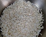 A picture of step 3 of Masala Puffed Rice.