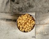 A picture of step 1 of Apple macaroni.