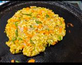 A picture of step 4 of Maggi Pizza.