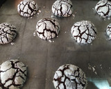 Foto del paso 4 de la receta: Galletas craqueladas de chocolate 🍫