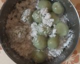 Foto langkah ke 6 dari resep Klepon isi Gula merah.