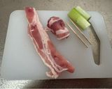 A picture of step 1 of Kushi Katsu (Fried Pork Skewers).