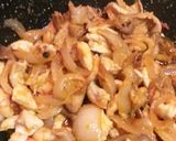 Foto del paso 1 de la receta: Tallarines de arroz, salteados con pollo, gambas y setas
